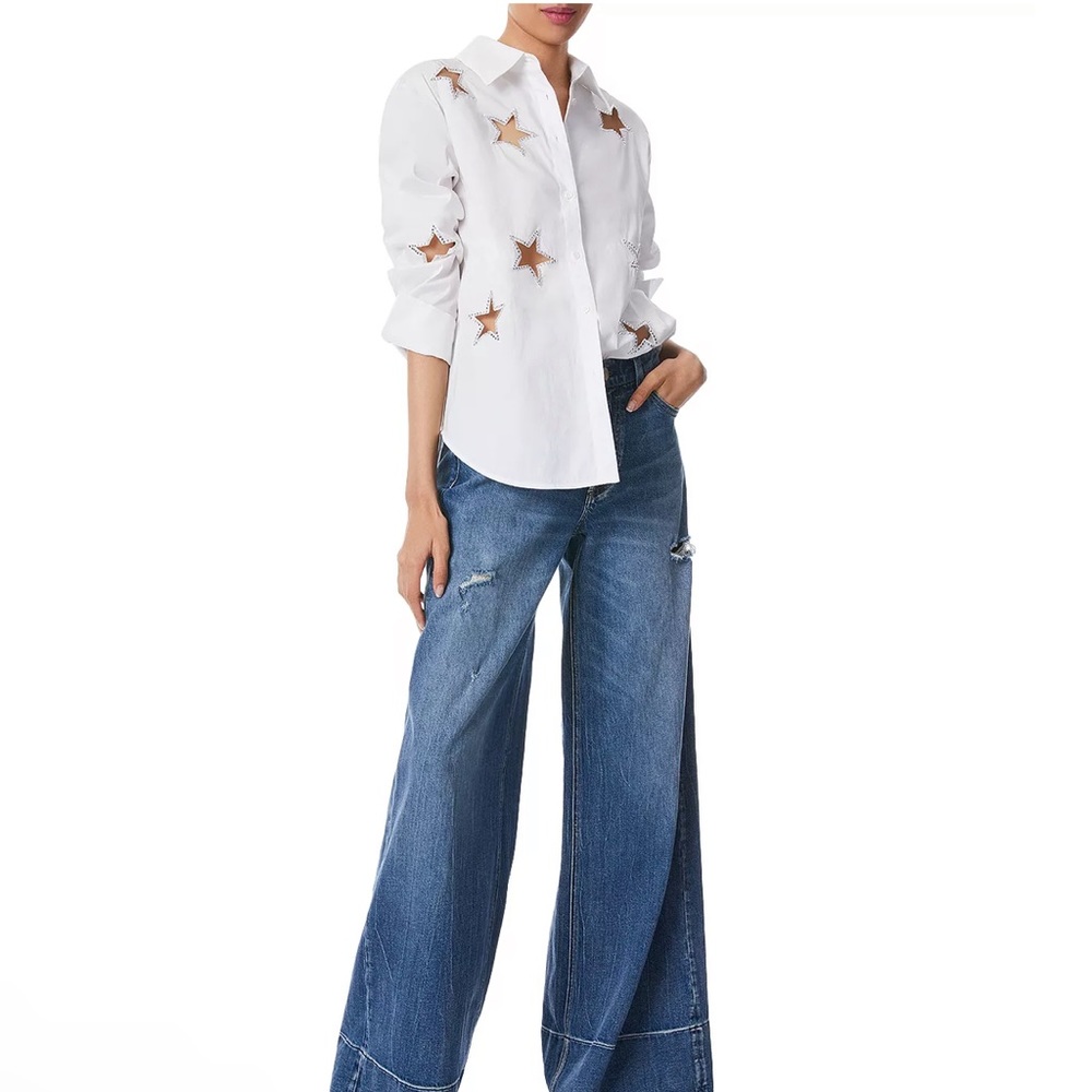 NWT Alice + Olivia Finely Embellished Rhinestone Star Cutout Button Up Shirt XS - Picture 3 of 6